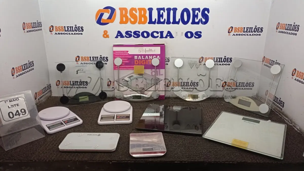 LOTE 049 - 09 BALANÇAS DE MARCAS E MODELOS DIVERSOS. (NO ESTADO) ATENÇÃO! FAZER A VISITAÇÃO ANTES DE ARREMATAR, NÃO SABEMOS SE FUNCIONA, LEILÃO NÃO TEM GARANTIA E NEM DEVOLUÇÃO, SUJEITO A POSSÍVEIS AVARIAS VISÍVEIS/OCULTAS E/OU AUSÊNCIA DE COMPONENTES.