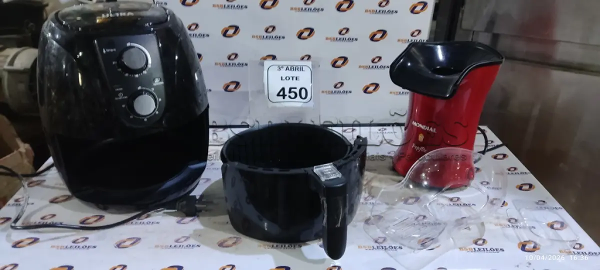 LOTE 450 - 01 AIR FRAYER MARCA MONDIAL E 01 PIPOQUEIRA MARCA MONDIAL. (NO ESTADO) ATENÇÃO! FAZER A VISITAÇÃO ANTES DE ARREMATAR, NÃO SABEMOS SE FUNCIONA, LEILÃO NÃO TEM GARANTIA E NEM DEVOLUÇÃO, SUJEITO A POSSÍVEIS AVARIAS VISÍVEIS/OCULTAS E/OU AUSÊNCIA DE COMPONENTES.