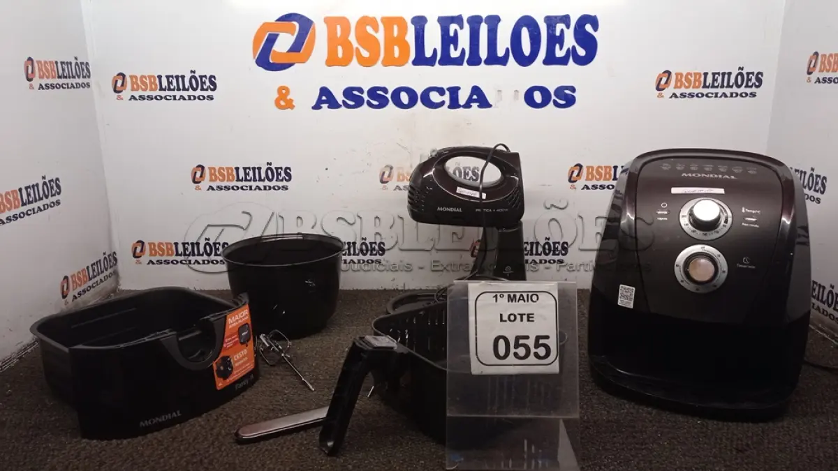 LOTE 055 - 01 AIR FRYER 4L MARCA MONDIAL E 01 BATEDEIRA MARCA MONDIAL. (NO ESTADO) ATENÇÃO! FAZER A VISITAÇÃO ANTES DE ARREMATAR, NÃO SABEMOS SE FUNCIONA, LEILÃO NÃO TEM GARANTIA E NEM DEVOLUÇÃO, SUJEITO A POSSÍVEIS AVARIAS VISÍVEIS/OCULTAS E/OU AUSÊNCIA DE COMPONENTES.