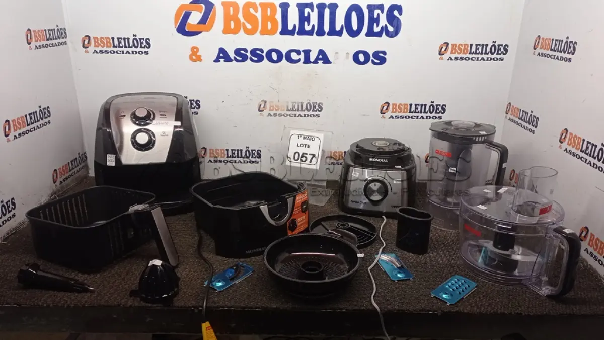 LOTE 057 - 01 AIR FRYER E 01 VENTILADOR MARCA MONDIAL. (NO ESTADO) ATENÇÃO! FAZER A VISITAÇÃO ANTES DE ARREMATAR, NÃO SABEMOS SE FUNCIONA, LEILÃO NÃO TEM GARANTIA E NEM DEVOLUÇÃO, SUJEITO A POSSÍVEIS AVARIAS VISÍVEIS/OCULTAS E/OU AUSÊNCIA DE COMPONENTES.