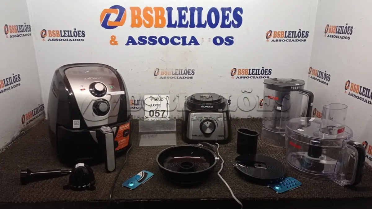 LOTE 057 - 01 AIR FRYER E 01 VENTILADOR MARCA MONDIAL. (NO ESTADO) ATENÇÃO! FAZER A VISITAÇÃO ANTES DE ARREMATAR, NÃO SABEMOS SE FUNCIONA, LEILÃO NÃO TEM GARANTIA E NEM DEVOLUÇÃO, SUJEITO A POSSÍVEIS AVARIAS VISÍVEIS/OCULTAS E/OU AUSÊNCIA DE COMPONENTES.