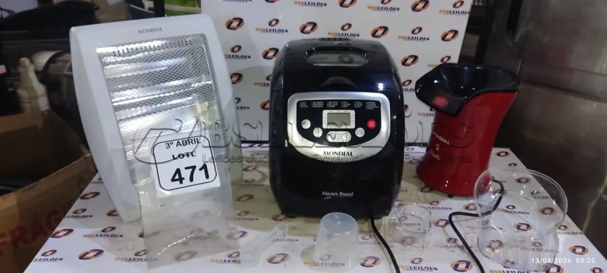 LOTE 471 - 01 MÁQUINA DE FAZER PÃO MARCA MONDIAL, 01 PIPOQUEIRA MARCA MONDIAL E 01 AQUECEDOR MARCA MONDIAL. (NO ESTADO) ATENÇÃO! FAZER A VISITAÇÃO ANTES DE ARREMATAR, NÃO SABEMOS SE FUNCIONA, LEILÃO NÃO TEM GARANTIA E NEM DEVOLUÇÃO, SUJEITO A POSSÍVEIS AVARIAS VISÍVEIS/OCULTAS E/OU AUSÊNCIA DE COMPONENTES.