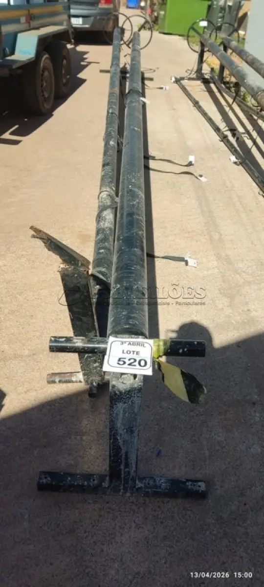LOTE 520 - 02 ENROLADORES PARA CAPA DE PISCINA 6,30M APROXIMADAMENTE. (NO ESTADO) ATENÇÃO! FAZER A VISITAÇÃO ANTES DE ARREMATAR, NÃO SABEMOS SE FUNCIONA, LEILÃO NÃO TEM GARANTIA E NEM DEVOLUÇÃO, SUJEITO A POSSÍVEIS AVARIAS VISÍVEIS/OCULTAS E/OU AUSÊNCIA DE COMPONENTES.