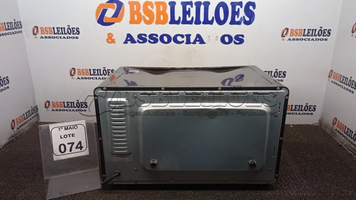 LOTE 074 - 01 FORNO ELÉTRICO MODELO GRAND FAMILY II 42L MARCA MONDIAL. (NO ESTADO) ATENÇÃO! FAZER A VISITAÇÃO ANTES DE ARREMATAR, NÃO SABEMOS SE FUNCIONA, LEILÃO NÃO TEM GARANTIA E NEM DEVOLUÇÃO, SUJEITO A POSSÍVEIS AVARIAS VISÍVEIS/OCULTAS E/OU AUSÊNCIA DE COMPONENTES.
