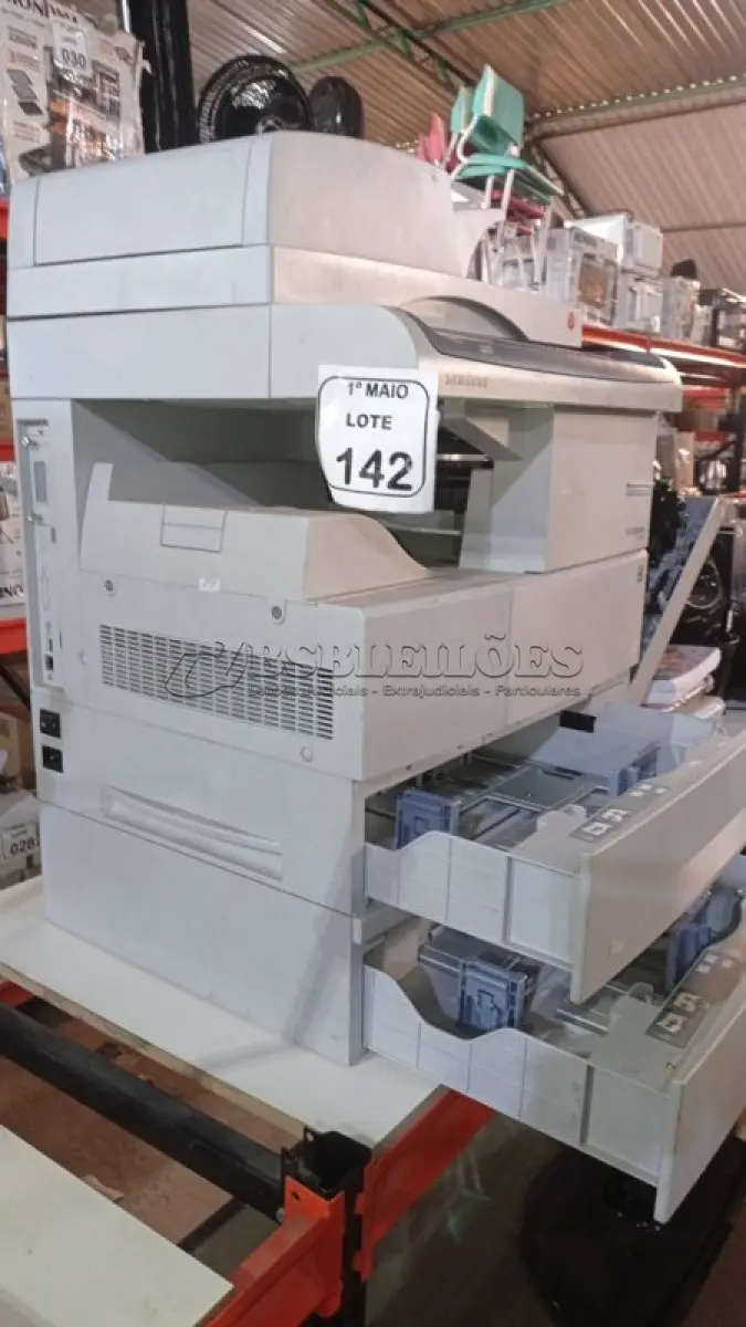 LOTE 142 - 01 IMPRESSORA MULTIFUNCIONAL MODELO 6555NX MARCA SAMSUNG. (NO ESTADO) ATENÇÃO! FAZER A VISITAÇÃO ANTES DE ARREMATAR, NÃO SABEMOS SE FUNCIONA, LEILÃO NÃO TEM GARANTIA E NEM DEVOLUÇÃO, SUJEITO A POSSÍVEIS AVARIAS VISÍVEIS/OCULTAS E/OU AUSÊNCIA DE COMPONENTES.