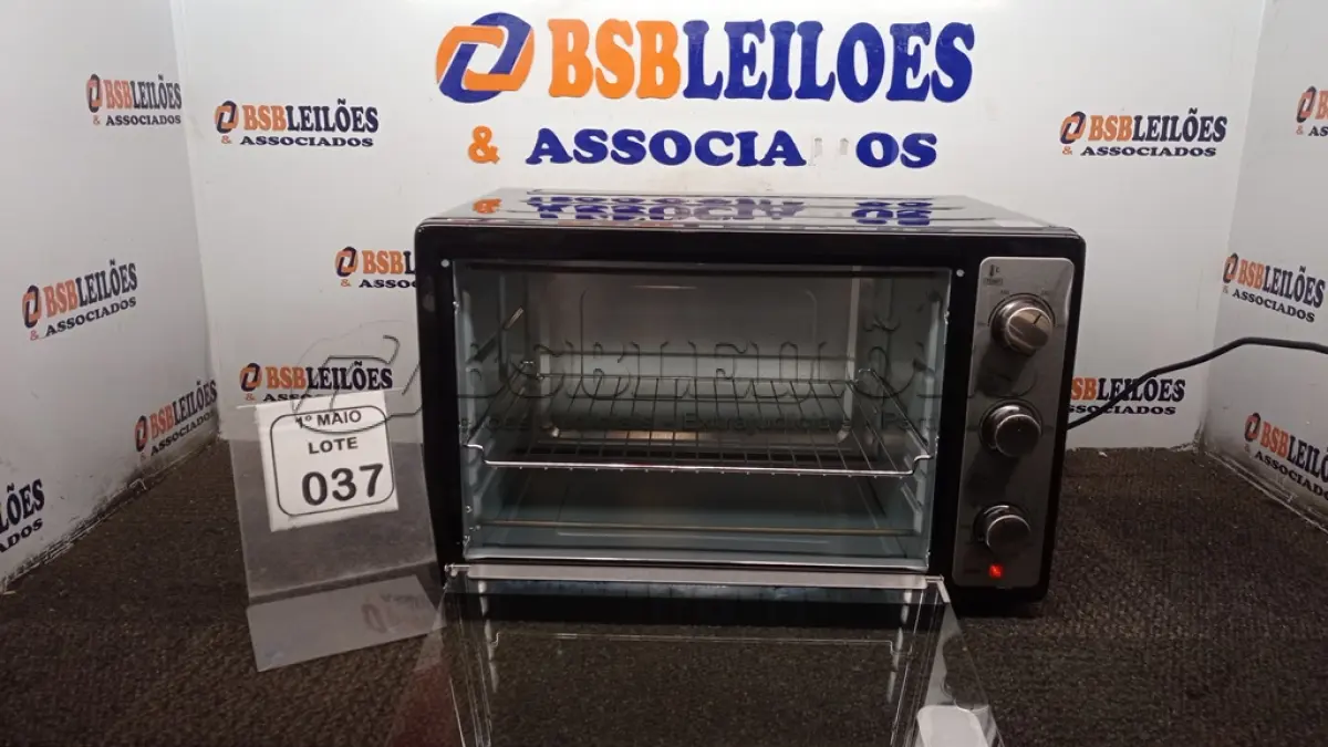 LOTE 037 - 01 FORNO ELÉTRICO MODELO GRAND FAMILY II 52L MARCA MONDIAL. (NO ESTADO) ATENÇÃO! FAZER A VISITAÇÃO ANTES DE ARREMATAR, NÃO SABEMOS SE FUNCIONA, LEILÃO NÃO TEM GARANTIA E NEM DEVOLUÇÃO, SUJEITO A POSSÍVEIS AVARIAS VISÍVEIS/OCULTAS E/OU AUSÊNCIA DE COMPONENTES.