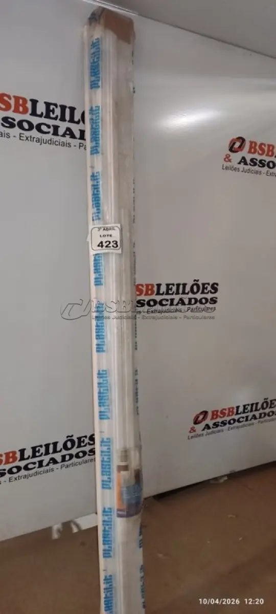 LOTE 423 - 01 PORTA SANFONADA MARCA PLASFLEX. (NO ESTADO) ATENÇÃO! FAZER A VISITAÇÃO ANTES DE ARREMATAR, NÃO SABEMOS SE FUNCIONA, LEILÃO NÃO TEM GARANTIA E NEM DEVOLUÇÃO, SUJEITO A POSSÍVEIS AVARIAS VISÍVEIS/OCULTAS E/OU AUSÊNCIA DE COMPONENTES.