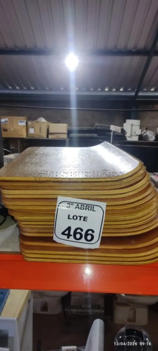 LOTE 466 - 20 PLACAS DE MADEIRA. (NO ESTADO) ATENÇÃO! FAZER A VISITAÇÃO ANTES DE ARREMATAR, NÃO SABEMOS SE FUNCIONA, LEILÃO NÃO TEM GARANTIA E NEM DEVOLUÇÃO, SUJEITO A POSSÍVEIS AVARIAS VISÍVEIS/OCULTAS E/OU AUSÊNCIA DE COMPONENTES.