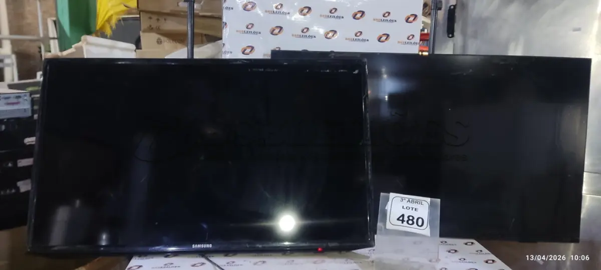 LOTE 480 - 01 TV 43’’ MARCA PHILIPS E 01 TV LCD 40’’ MARCA SAMSUNG. (NO ESTADO) ATENÇÃO! FAZER A VISITAÇÃO ANTES DE ARREMATAR, NÃO SABEMOS SE FUNCIONA, LEILÃO NÃO TEM GARANTIA E NEM DEVOLUÇÃO, SUJEITO A POSSÍVEIS AVARIAS VISÍVEIS/OCULTAS E/OU AUSÊNCIA DE COMPONENTES.
