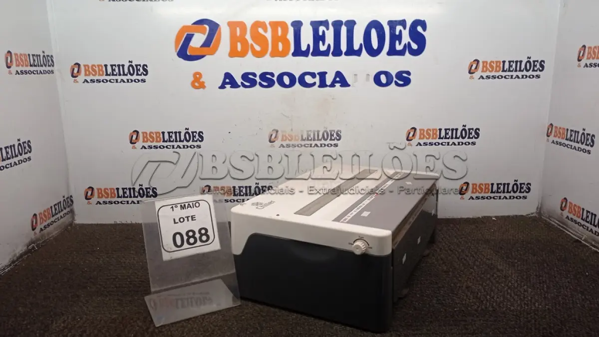 LOTE 088 - 01 COOLER PARA VACINAS VETERINÁRIAS MODELO VC-200 127V MARCA CHILLER UNIT. (NO ESTADO) ATENÇÃO! FAZER A VISITAÇÃO ANTES DE ARREMATAR, NÃO SABEMOS SE FUNCIONA, LEILÃO NÃO TEM GARANTIA E NEM DEVOLUÇÃO, SUJEITO A POSSÍVEIS AVARIAS VISÍVEIS/OCULTAS E/OU AUSÊNCIA DE COMPONENTES.