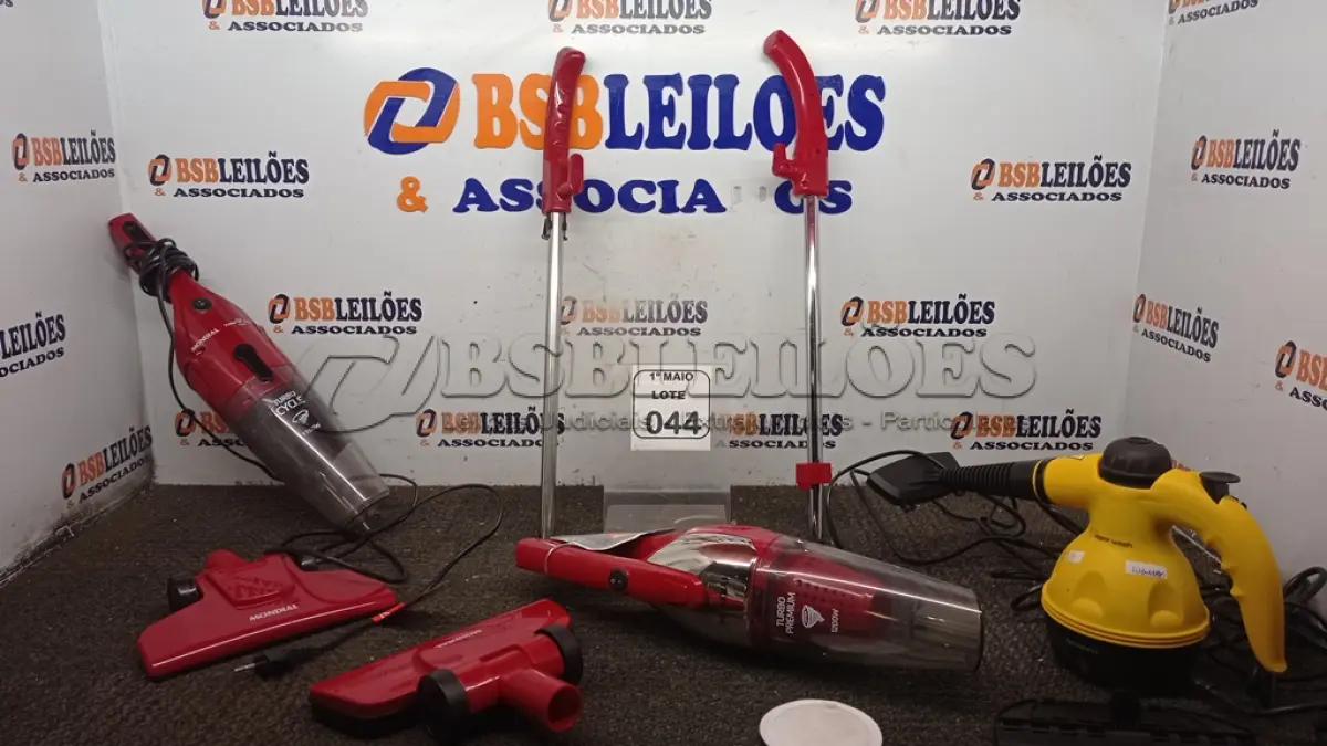 LOTE 044 - 02 ASPIRADORES DE PÓ E 01 HIGIENIZADOR A VAPOR. (NO ESTADO) ATENÇÃO! FAZER A VISITAÇÃO ANTES DE ARREMATAR, NÃO SABEMOS SE FUNCIONA, LEILÃO NÃO TEM GARANTIA E NEM DEVOLUÇÃO, SUJEITO A POSSÍVEIS AVARIAS VISÍVEIS/OCULTAS E/OU AUSÊNCIA DE COMPONENTES.