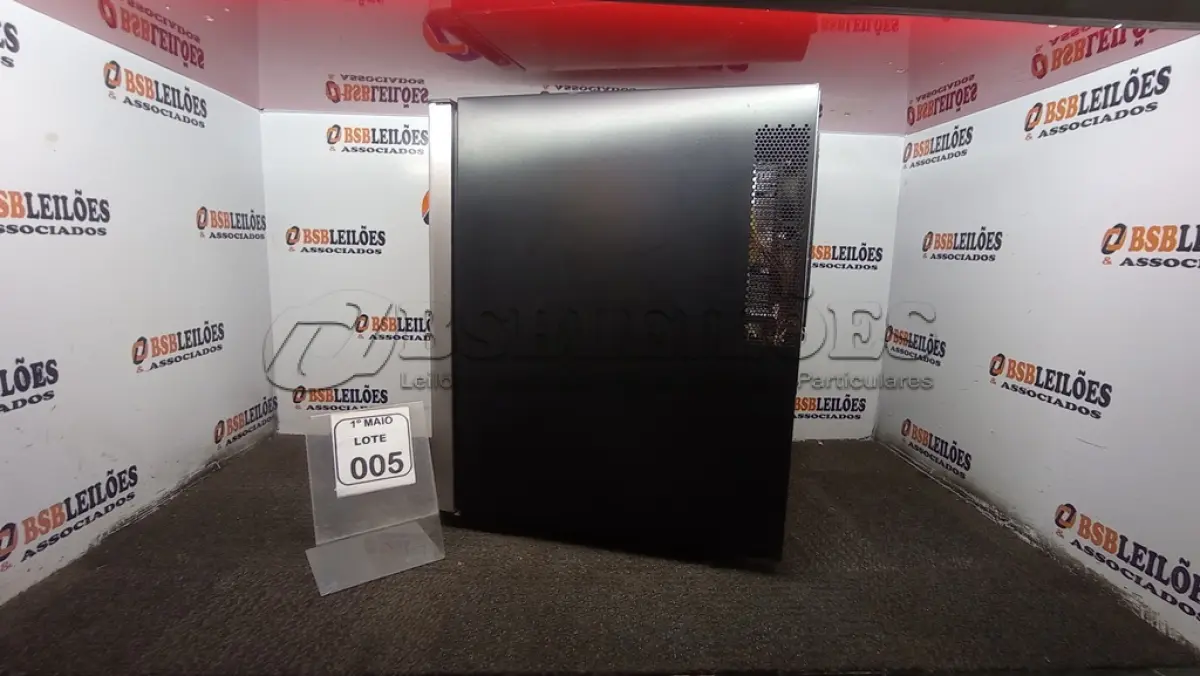 LOTE 005 - 01 CLIMATIZADOR DE VINHOS 127V MARCA ELECTROLUX. (NO ESTADO) ATENÇÃO! FAZER A VISITAÇÃO ANTES DE ARREMATAR, NÃO SABEMOS SE FUNCIONA, LEILÃO NÃO TEM GARANTIA E NEM DEVOLUÇÃO, SUJEITO A POSSÍVEIS AVARIAS VISÍVEIS/OCULTAS E/OU AUSÊNCIA DE COMPONENTES.