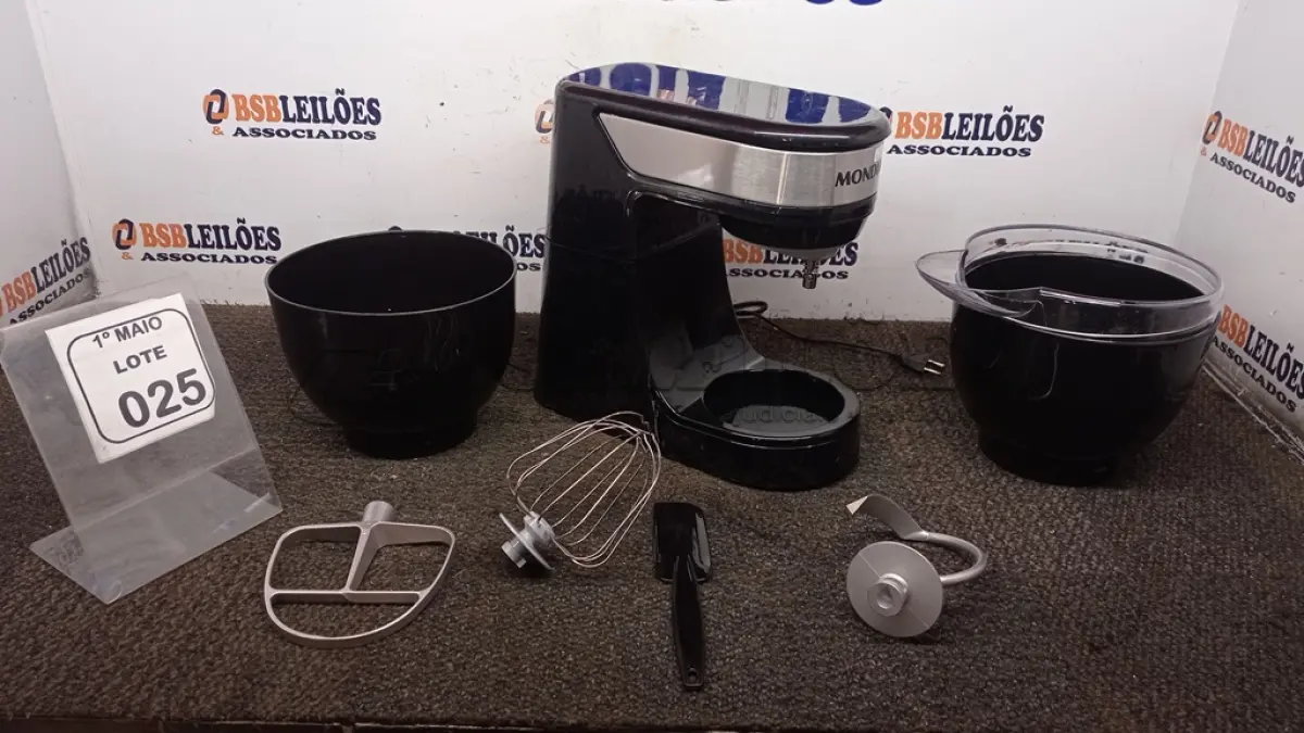 LOTE 025 - 01 BATEDEIRA PLANETÁRIA MARCA MONDIAL. (NO ESTADO) ATENÇÃO! FAZER A VISITAÇÃO ANTES DE ARREMATAR, NÃO SABEMOS SE FUNCIONA, LEILÃO NÃO TEM GARANTIA E NEM DEVOLUÇÃO, SUJEITO A POSSÍVEIS AVARIAS VISÍVEIS/OCULTAS E/OU AUSÊNCIA DE COMPONENTES.