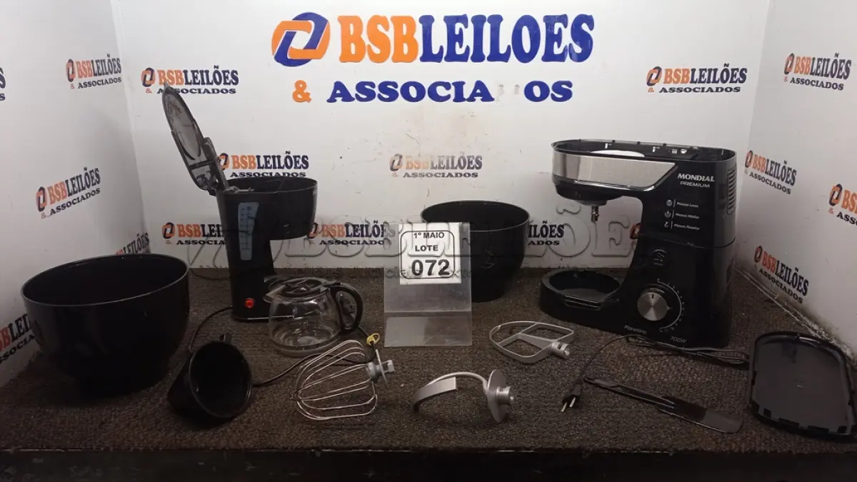 LOTE 072 - 01 BATEDEIRA MARCA MONDIAL E 01 CAFETEIRA MARCA MONDIAL. (NO ESTADO) ATENÇÃO! FAZER A VISITAÇÃO ANTES DE ARREMATAR, NÃO SABEMOS SE FUNCIONA, LEILÃO NÃO TEM GARANTIA E NEM DEVOLUÇÃO, SUJEITO A POSSÍVEIS AVARIAS VISÍVEIS/OCULTAS E/OU AUSÊNCIA DE COMPONENTES.
