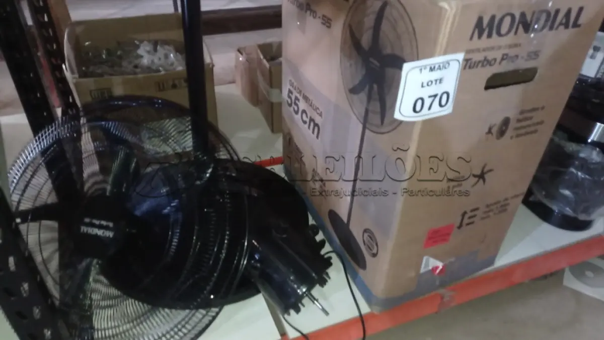 LOTE 070 - 01 VENTILADOR DE COLUNA MODELOS TURBO PRO-55 MARCA MONDIAL DESMONTADO. (NO ESTADO) ATENÇÃO! FAZER A VISITAÇÃO ANTES DE ARREMATAR, NÃO SABEMOS SE FUNCIONA, LEILÃO NÃO TEM GARANTIA E NEM DEVOLUÇÃO, SUJEITO A POSSÍVEIS AVARIAS VISÍVEIS/OCULTAS E/OU AUSÊNCIA DE COMPONENTES.