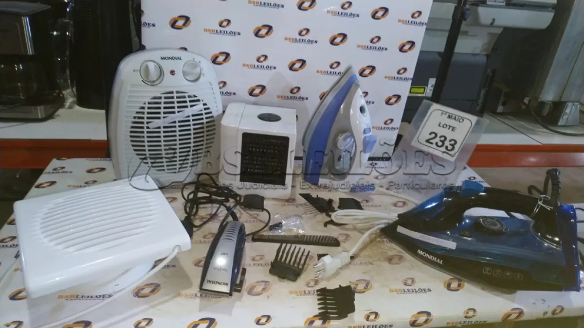 LOTE 233 - 01 AQUECEDOR 220V, 01 VENTILADOR AXIAL EXAUSTOR PARA BANHEIRO, 01 MINI UMIDIFICADOR, 01 MÁQUINA DE CORTAR BANHEIRO E 02 FERROS DE PASSAR 220V MARCA MONDIAL. (NO ESTADO) ATENÇÃO! FAZER A VISITAÇÃO ANTES DE ARREMATAR, NÃO SABEMOS SE FUNCIONA, LEILÃO NÃO TEM GARANTIA E NEM DEVOLUÇÃO, SUJEITO A POSSÍVEIS AVARIAS VISÍVEIS/OCULTAS E/OU AUSÊNCIA DE COMPONENTES.