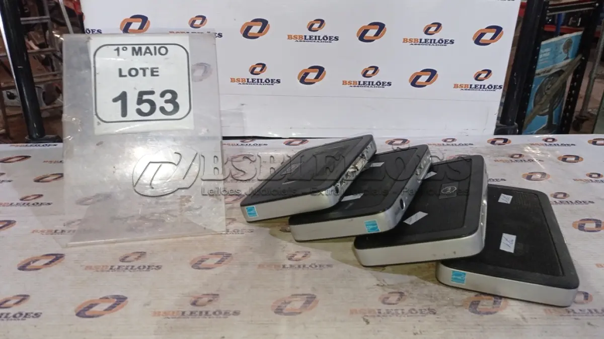 LOTE 153 - 04 MINIS PC MODELO WYSE MARCA DELL. (NO ESTADO) ATENÇÃO! FAZER A VISITAÇÃO ANTES DE ARREMATAR, NÃO SABEMOS SE FUNCIONA, LEILÃO NÃO TEM GARANTIA E NEM DEVOLUÇÃO, SUJEITO A POSSÍVEIS AVARIAS VISÍVEIS/OCULTAS E/OU AUSÊNCIA DE COMPONENTES.