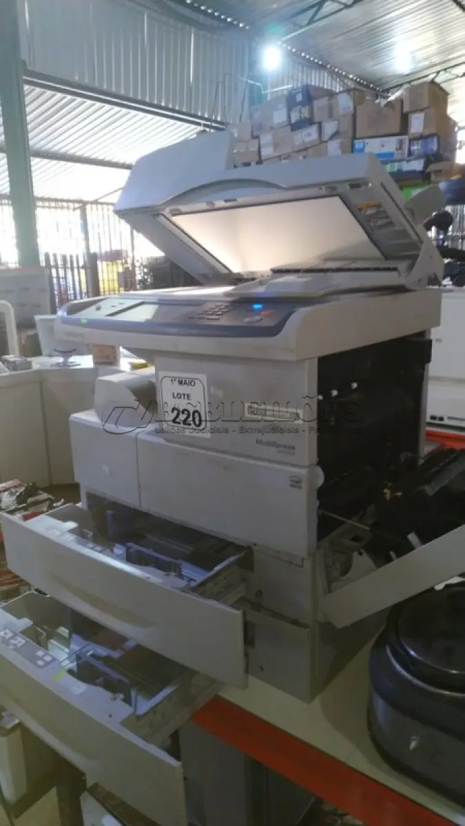 LOTE 220 - 01 IMPRESSORA MULTIFUNCIONAL MODELO 6555NX MARCA SAMSUNG. (NO ESTADO) ATENÇÃO! FAZER A VISITAÇÃO ANTES DE ARREMATAR, NÃO SABEMOS SE FUNCIONA, LEILÃO NÃO TEM GARANTIA E NEM DEVOLUÇÃO, SUJEITO A POSSÍVEIS AVARIAS VISÍVEIS/OCULTAS E/OU AUSÊNCIA DE COMPONENTES.