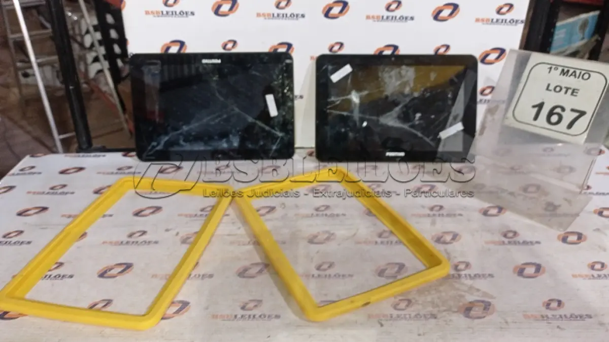LOTE 167 - 02 TABLETS MACA POSITIVO COM CAPA. (NO ESTADO) ATENÇÃO! FAZER A VISITAÇÃO ANTES DE ARREMATAR, NÃO SABEMOS SE FUNCIONA, LEILÃO NÃO TEM GARANTIA E NEM DEVOLUÇÃO, SUJEITO A POSSÍVEIS AVARIAS VISÍVEIS/OCULTAS E/OU AUSÊNCIA DE COMPONENTES.