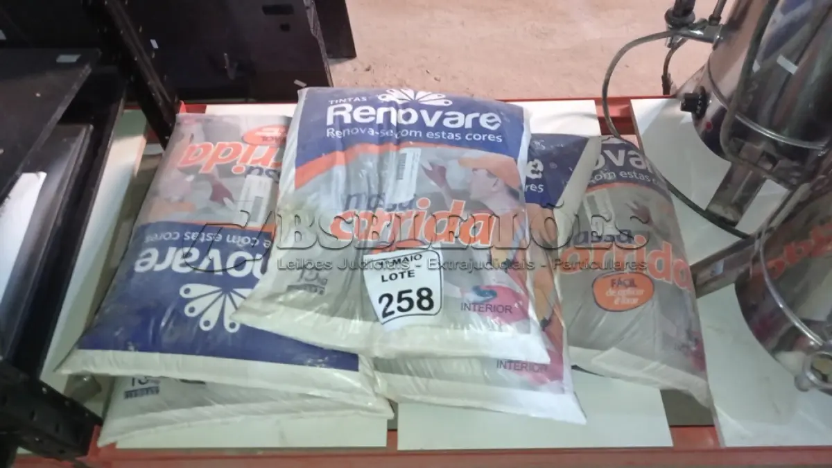 LOTE 258 - 05 PACOTES DE MASSA CORRIDA 15KG CADA MARCA RENOVARE. (NO ESTADO) ATENÇÃO! FAZER A VISITAÇÃO ANTES DE ARREMATAR, NÃO SABEMOS SE FUNCIONA, LEILÃO NÃO TEM GARANTIA E NEM DEVOLUÇÃO, SUJEITO A POSSÍVEIS AVARIAS VISÍVEIS/OCULTAS E/OU AUSÊNCIA DE COMPONENTES.