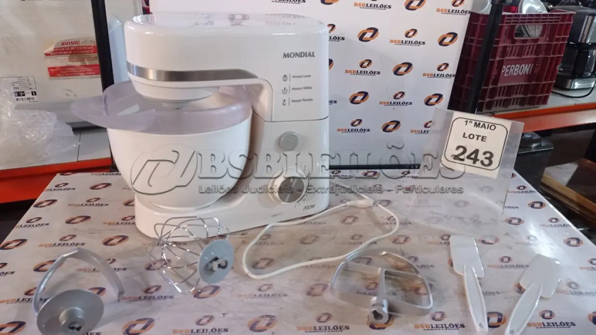 LOTE 243 - 01 BATEDEIRA 220V MARCA MONDIAL. (NO ESTADO) ATENÇÃO! FAZER A VISITAÇÃO ANTES DE ARREMATAR, NÃO SABEMOS SE FUNCIONA, LEILÃO NÃO TEM GARANTIA E NEM DEVOLUÇÃO, SUJEITO A POSSÍVEIS AVARIAS VISÍVEIS/OCULTAS E/OU AUSÊNCIA DE COMPONENTES.