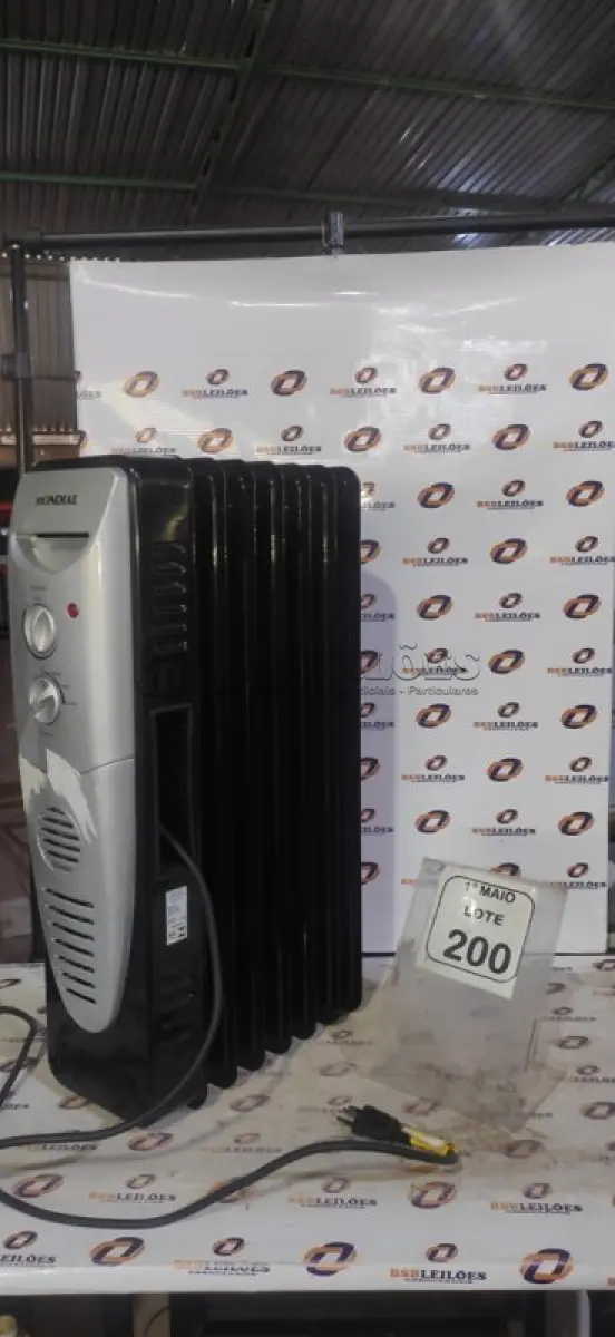 LOTE 200 - 01 AQUECEDOR MARCA MONDIAL 200V. (NO ESTADO) ATENÇÃO! FAZER A VISITAÇÃO ANTES DE ARREMATAR, NÃO SABEMOS SE FUNCIONA, LEILÃO NÃO TEM GARANTIA E NEM DEVOLUÇÃO, SUJEITO A POSSÍVEIS AVARIAS VISÍVEIS/OCULTAS E/OU AUSÊNCIA DE COMPONENTES.