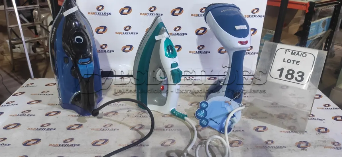 LOTE 183 - 01 VAPORAZIDADOR DE ROUPAS E 02 FERROS DE PASSAR 220V MARCA MONDIAL. (NO ESTADO) ATENÇÃO! FAZER A VISITAÇÃO ANTES DE ARREMATAR, NÃO SABEMOS SE FUNCIONA, LEILÃO NÃO TEM GARANTIA E NEM DEVOLUÇÃO, SUJEITO A POSSÍVEIS AVARIAS VISÍVEIS/OCULTAS E/OU AUSÊNCIA DE COMPONENTES.