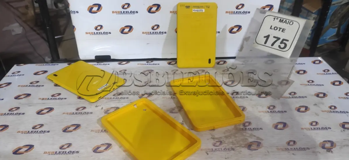 LOTE 175 - 02 TABLETS MARCA CCE COM CAPA. (NO ESTADO) ATENÇÃO! FAZER A VISITAÇÃO ANTES DE ARREMATAR, NÃO SABEMOS SE FUNCIONA, LEILÃO NÃO TEM GARANTIA E NEM DEVOLUÇÃO, SUJEITO A POSSÍVEIS AVARIAS VISÍVEIS/OCULTAS E/OU AUSÊNCIA DE COMPONENTES.