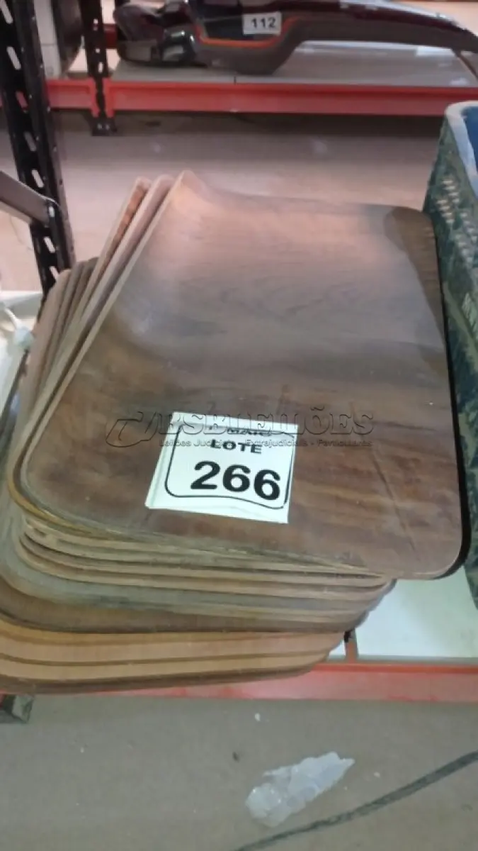 LOTE 266 - 20 PLACAS DE MADEIRA. (NO ESTADO) ATENÇÃO! FAZER A VISITAÇÃO ANTES DE ARREMATAR, NÃO SABEMOS SE FUNCIONA, LEILÃO NÃO TEM GARANTIA E NEM DEVOLUÇÃO, SUJEITO A POSSÍVEIS AVARIAS VISÍVEIS/OCULTAS E/OU AUSÊNCIA DE COMPONENTES.
