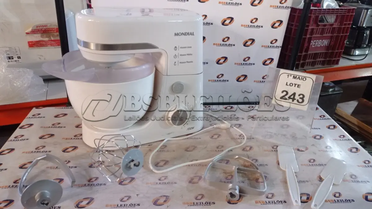 LOTE 243 - 01 BATEDEIRA 220V MARCA MONDIAL. (NO ESTADO) ATENÇÃO! FAZER A VISITAÇÃO ANTES DE ARREMATAR, NÃO SABEMOS SE FUNCIONA, LEILÃO NÃO TEM GARANTIA E NEM DEVOLUÇÃO, SUJEITO A POSSÍVEIS AVARIAS VISÍVEIS/OCULTAS E/OU AUSÊNCIA DE COMPONENTES.