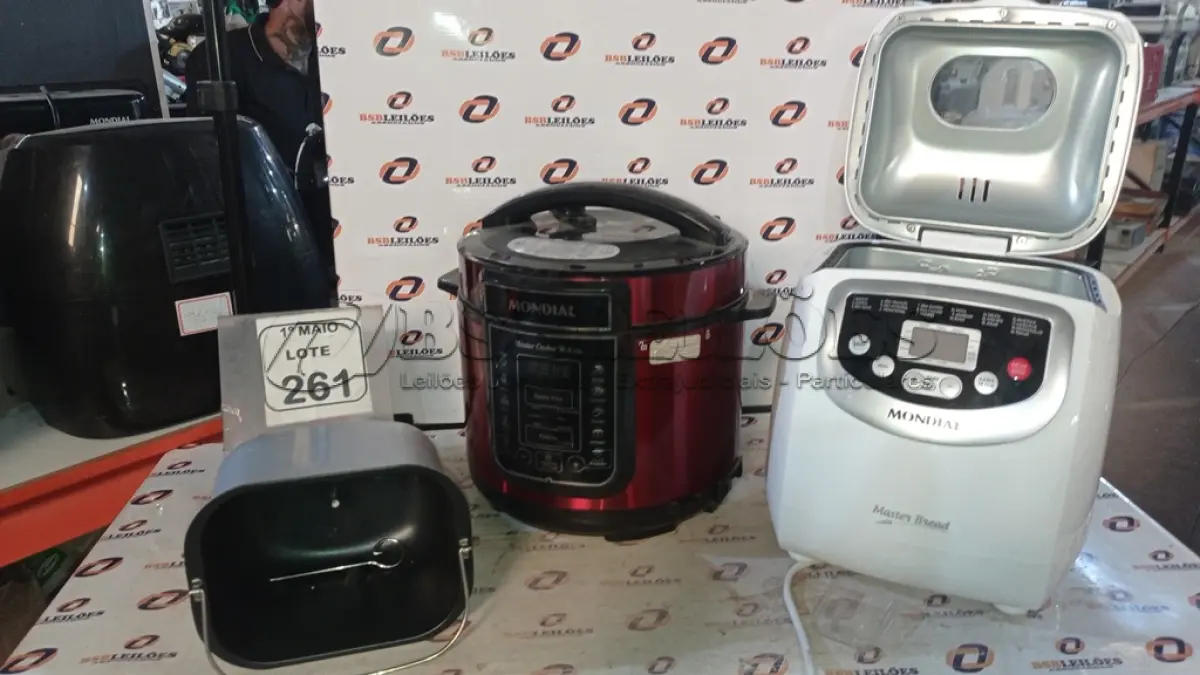 LOTE 261 - 01 PANIFICADORA 220V MARCA MONDIAL. (NO ESTADO) ATENÇÃO! FAZER A VISITAÇÃO ANTES DE ARREMATAR, NÃO SABEMOS SE FUNCIONA, LEILÃO NÃO TEM GARANTIA E NEM DEVOLUÇÃO, SUJEITO A POSSÍVEIS AVARIAS VISÍVEIS/OCULTAS E/OU AUSÊNCIA DE COMPONENTES.