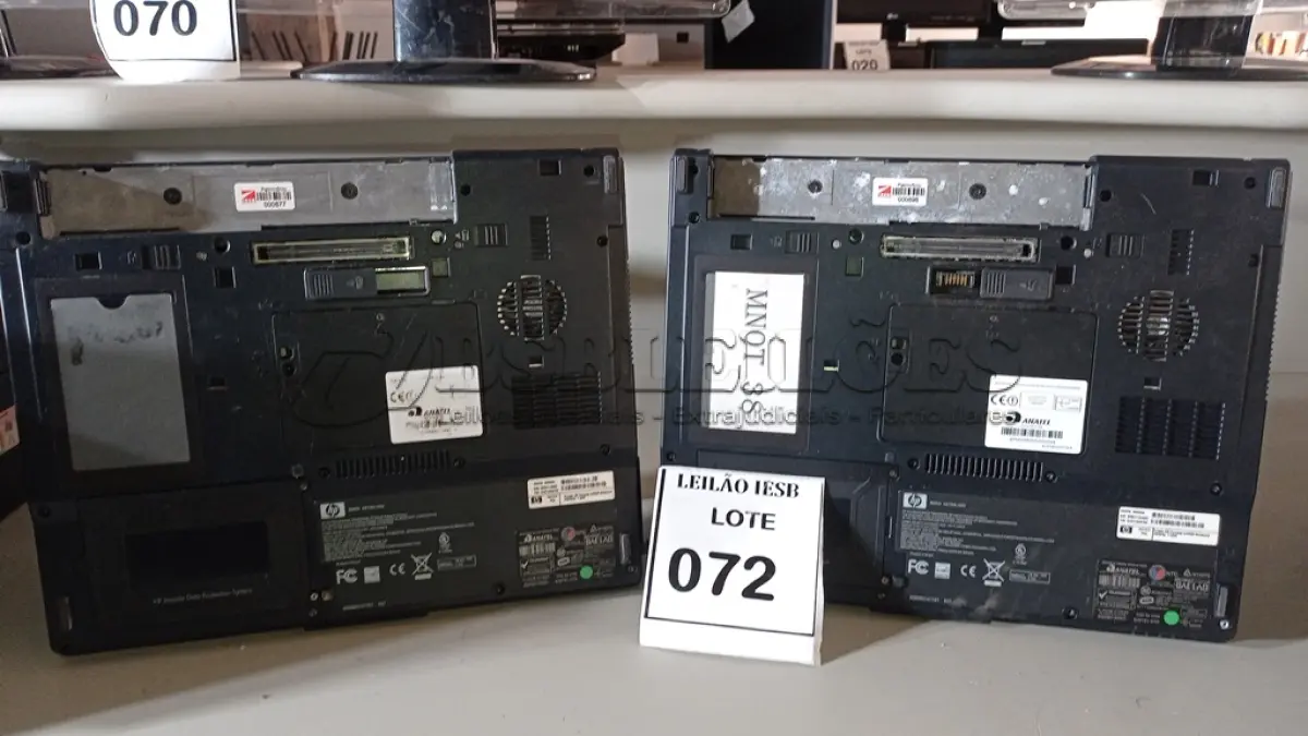 LOTE 072 - 02 NOTEBOOKS HP SEM FONTE. (NO ESTADO) ATENÇÃO! FAZER A VISITAÇÃO ANTES DE ARREMATAR, NÃO SABEMOS SE FUNCIONA, LEILÃO NÃO TEM GARANTIA E NEM DEVOLUÇÃO, SUJEITO A POSSÍVEIS AVARIAS VISÍVEIS/OCULTAS E/OU AUSÊNCIA DE COMPONENTES.