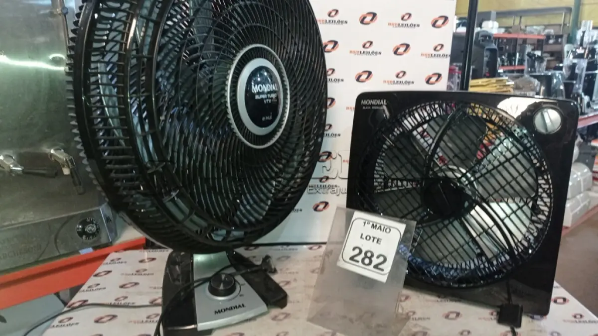 LOTE 282 - 02 VENTILADORES 220V MARCA MONDIAL. (NO ESTADO) ATENÇÃO! FAZER A VISITAÇÃO ANTES DE ARREMATAR, NÃO SABEMOS SE FUNCIONA, LEILÃO NÃO TEM GARANTIA E NEM DEVOLUÇÃO, SUJEITO A POSSÍVEIS AVARIAS VISÍVEIS/OCULTAS E/OU AUSÊNCIA DE COMPONENTES.