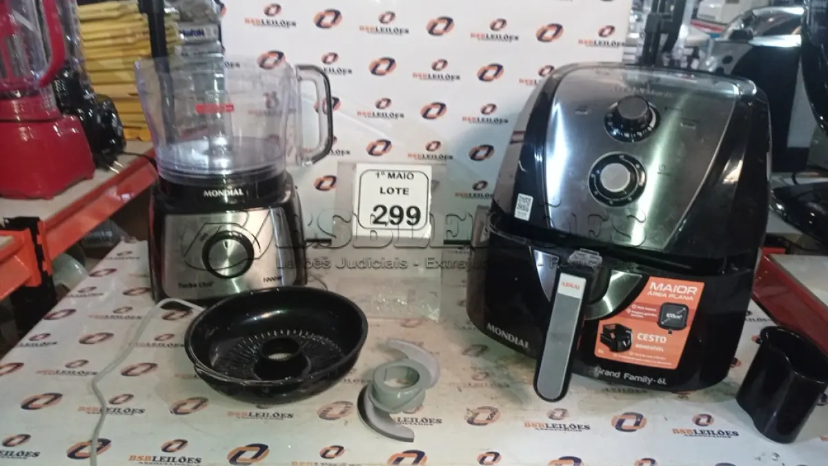 LOTE 299 - 01 AIR FRYER 220 MARCA MONDIAL E 01 PRECESSADOR DE ALIMENTOS. (NO ESTADO) ATENÇÃO! FAZER A VISITAÇÃO ANTES DE ARREMATAR, NÃO SABEMOS SE FUNCIONA, LEILÃO NÃO TEM GARANTIA E NEM DEVOLUÇÃO, SUJEITO A POSSÍVEIS AVARIAS VISÍVEIS/OCULTAS E/OU AUSÊNCIA DE COMPONENTES.