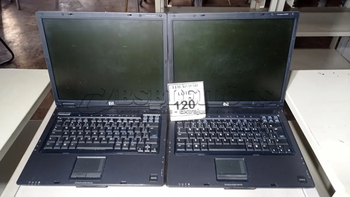LOTE 120 - 02 NOTEBOOKS HP SEM FONTE. (NO ESTADO) ATENÇÃO! FAZER A VISITAÇÃO ANTES DE ARREMATAR, NÃO SABEMOS SE FUNCIONA, LEILÃO NÃO TEM GARANTIA E NEM DEVOLUÇÃO, SUJEITO A POSSÍVEIS AVARIAS VISÍVEIS/OCULTAS E/OU AUSÊNCIA DE COMPONENTES.