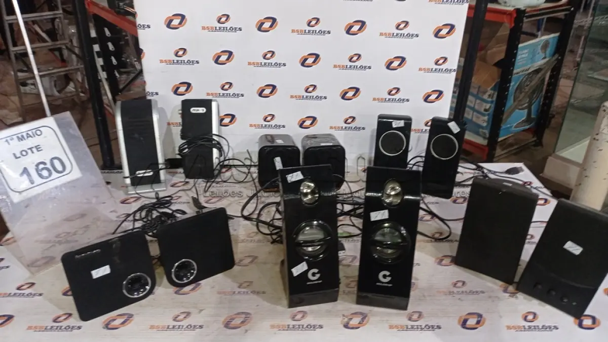 LOTE 160 - 06 PARES DE CAIXINHAS DE SOM PARA PC DE MARCAS E MODELOS DIVERSOS. (NO ESTADO) ATENÇÃO! FAZER A VISITAÇÃO ANTES DE ARREMATAR, NÃO SABEMOS SE FUNCIONA, LEILÃO NÃO TEM GARANTIA E NEM DEVOLUÇÃO, SUJEITO A POSSÍVEIS AVARIAS VISÍVEIS/OCULTAS E/OU AUSÊNCIA DE COMPONENTES.