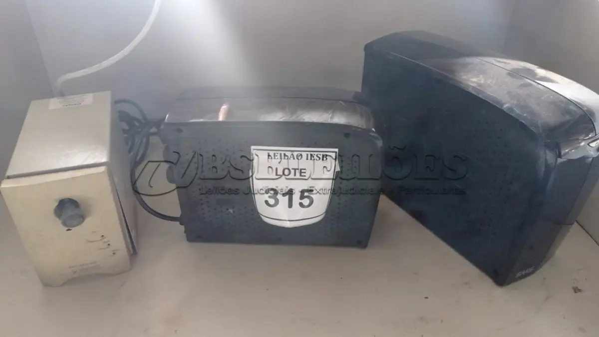 LOTE 315 - 03 ESTABILIZADORES DIVERSOS. (NO ESTADO) ATENÇÃO! FAZER A VISITAÇÃO ANTES DE ARREMATAR, NÃO SABEMOS SE FUNCIONA, LEILÃO NÃO TEM GARANTIA E NEM DEVOLUÇÃO, SUJEITO A POSSÍVEIS AVARIAS VISÍVEIS/OCULTAS E/OU AUSÊNCIA DE COMPONENTES.