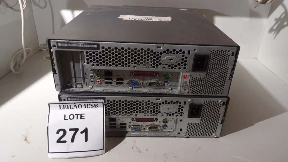 LOTE 271 - 02 CPUS LENOVO. (NO ESTADO) ATENÇÃO! FAZER A VISITAÇÃO ANTES DE ARREMATAR, NÃO SABEMOS SE FUNCIONA, LEILÃO NÃO TEM GARANTIA E NEM DEVOLUÇÃO, SUJEITO A POSSÍVEIS AVARIAS VISÍVEIS/OCULTAS E/OU AUSÊNCIA DE COMPONENTES.