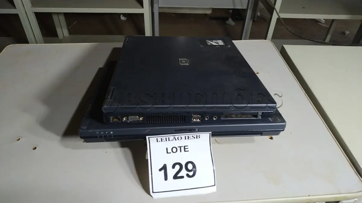 LOTE 129 - 02 NOTEBOOKS HP SEM FONTE. (NO ESTADO) ATENÇÃO! FAZER A VISITAÇÃO ANTES DE ARREMATAR, NÃO SABEMOS SE FUNCIONA, LEILÃO NÃO TEM GARANTIA E NEM DEVOLUÇÃO, SUJEITO A POSSÍVEIS AVARIAS VISÍVEIS/OCULTAS E/OU AUSÊNCIA DE COMPONENTES.