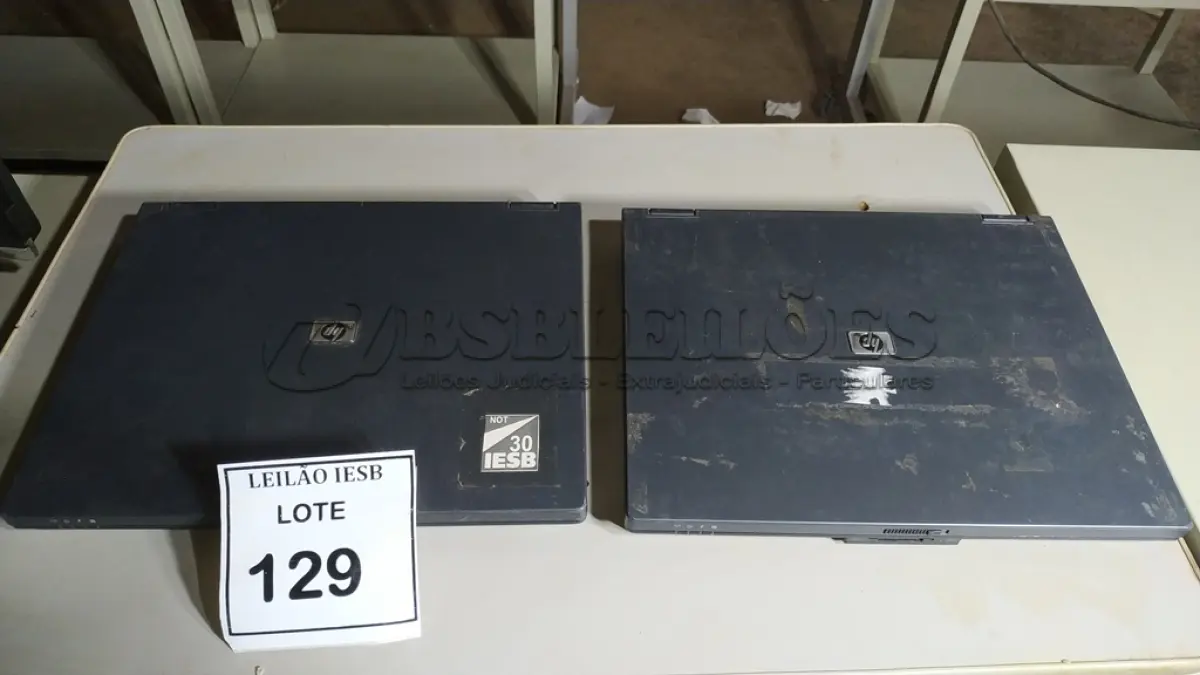 LOTE 129 - 02 NOTEBOOKS HP SEM FONTE. (NO ESTADO) ATENÇÃO! FAZER A VISITAÇÃO ANTES DE ARREMATAR, NÃO SABEMOS SE FUNCIONA, LEILÃO NÃO TEM GARANTIA E NEM DEVOLUÇÃO, SUJEITO A POSSÍVEIS AVARIAS VISÍVEIS/OCULTAS E/OU AUSÊNCIA DE COMPONENTES.