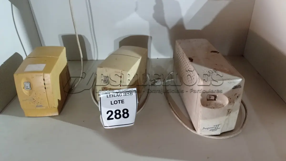 LOTE 288 - 03 ESTABILIZADORES DIVERSOS. (NO ESTADO) ATENÇÃO! FAZER A VISITAÇÃO ANTES DE ARREMATAR, NÃO SABEMOS SE FUNCIONA, LEILÃO NÃO TEM GARANTIA E NEM DEVOLUÇÃO, SUJEITO A POSSÍVEIS AVARIAS VISÍVEIS/OCULTAS E/OU AUSÊNCIA DE COMPONENTES.