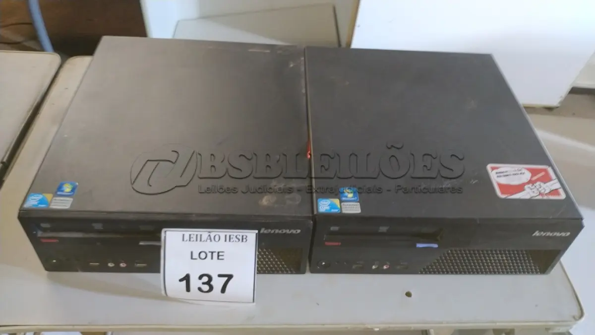 LOTE 137 - 02 CPUS LENOVO. (NO ESTADO) ATENÇÃO! FAZER A VISITAÇÃO ANTES DE ARREMATAR, NÃO SABEMOS SE FUNCIONA, LEILÃO NÃO TEM GARANTIA E NEM DEVOLUÇÃO, SUJEITO A POSSÍVEIS AVARIAS VISÍVEIS/OCULTAS E/OU AUSÊNCIA DE COMPONENTES.