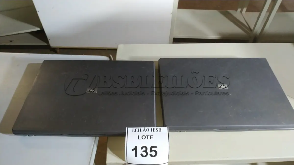 LOTE 135 -  02 NOTEBOOKS HP SEM FONTE. (NO ESTADO) ATENÇÃO! FAZER A VISITAÇÃO ANTES DE ARREMATAR, NÃO SABEMOS SE FUNCIONA, LEILÃO NÃO TEM GARANTIA E NEM DEVOLUÇÃO, SUJEITO A POSSÍVEIS AVARIAS VISÍVEIS/OCULTAS E/OU AUSÊNCIA DE COMPONENTES.