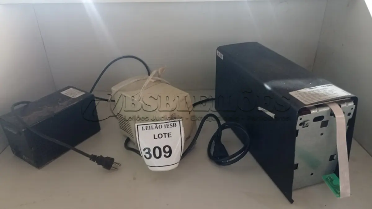 LOTE 309 - 03 ESTABILIZADORES DIVERSOS. (NO ESTADO) ATENÇÃO! FAZER A VISITAÇÃO ANTES DE ARREMATAR, NÃO SABEMOS SE FUNCIONA, LEILÃO NÃO TEM GARANTIA E NEM DEVOLUÇÃO, SUJEITO A POSSÍVEIS AVARIAS VISÍVEIS/OCULTAS E/OU AUSÊNCIA DE COMPONENTES.