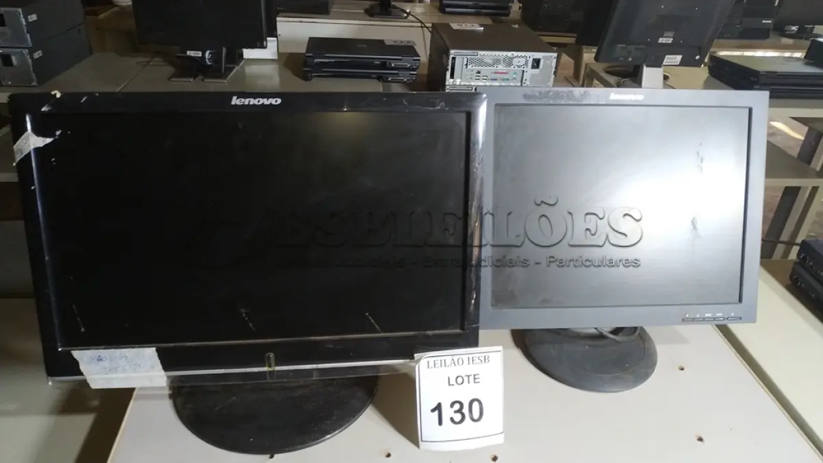 LOTE 130 - 02 MONITORES LENOVO. (NO ESTADO) ATENÇÃO! FAZER A VISITAÇÃO ANTES DE ARREMATAR, NÃO SABEMOS SE FUNCIONA, LEILÃO NÃO TEM GARANTIA E NEM DEVOLUÇÃO, SUJEITO A POSSÍVEIS AVARIAS VISÍVEIS/OCULTAS E/OU AUSÊNCIA DE COMPONENTES.