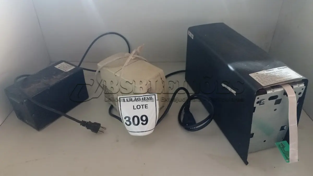 LOTE 309 - 03 ESTABILIZADORES DIVERSOS. (NO ESTADO) ATENÇÃO! FAZER A VISITAÇÃO ANTES DE ARREMATAR, NÃO SABEMOS SE FUNCIONA, LEILÃO NÃO TEM GARANTIA E NEM DEVOLUÇÃO, SUJEITO A POSSÍVEIS AVARIAS VISÍVEIS/OCULTAS E/OU AUSÊNCIA DE COMPONENTES.