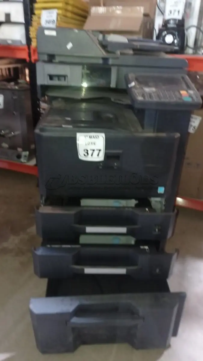 LOTE 377 - 01 COPIADORA TASKALFA 2551CI 110V MARCA KYOCERA. (NO ESTADO) ATENÇÃO! FAZER A VISITAÇÃO ANTES DE ARREMATAR, NÃO SABEMOS SE FUNCIONA, LEILÃO NÃO TEM GARANTIA E NEM DEVOLUÇÃO, SUJEITO A POSSÍVEIS AVARIAS VISÍVEIS/OCULTAS E/OU AUSÊNCIA DE COMPONENTES.