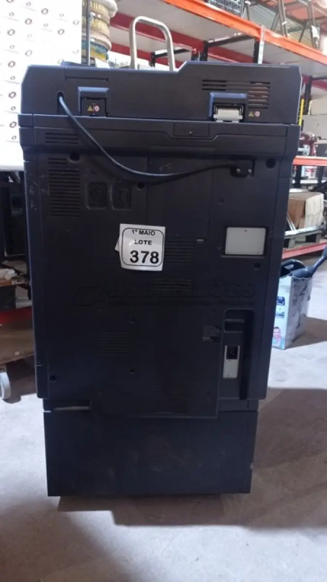 LOTE 378 - 01 COPIADORA TASKALFA 2551CI 110V MARCA KYOCERA. (NO ESTADO) ATENÇÃO! FAZER A VISITAÇÃO ANTES DE ARREMATAR, NÃO SABEMOS SE FUNCIONA, LEILÃO NÃO TEM GARANTIA E NEM DEVOLUÇÃO, SUJEITO A POSSÍVEIS AVARIAS VISÍVEIS/OCULTAS E/OU AUSÊNCIA DE COMPONENTES.