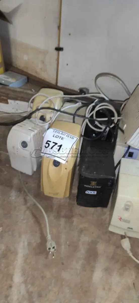 LOTE 571 - 01 LOTE COM SUCATA ESTABILIZADORES. (NO ESTADO) ATENÇÃO! FAZER A VISITAÇÃO ANTES DE ARREMATAR, NÃO SABEMOS SE FUNCIONA, LEILÃO NÃO TEM GARANTIA E NEM DEVOLUÇÃO, SUJEITO A POSSÍVEIS AVARIAS VISÍVEIS/OCULTAS E/OU AUSÊNCIA DE COMPONENTES.
