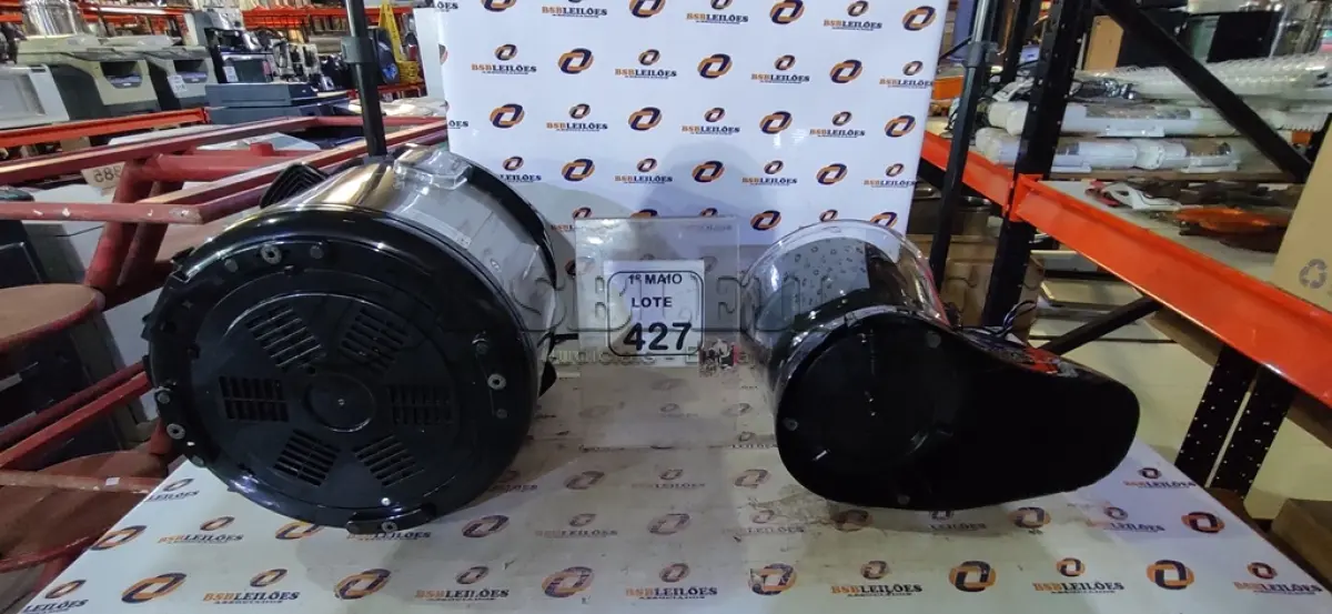 LOTE 427 - 01 BATEDEIRA 220V MARCA MONDIAL E 01 PANELA ELÉTRICA 220V MARCA ONDIAL. (NO ESTADO) ATENÇÃO! FAZER A VISITAÇÃO ANTES DE ARREMATAR, NÃO SABEMOS SE FUNCIONA, LEILÃO NÃO TEM GARANTIA E NEM DEVOLUÇÃO, SUJEITO A POSSÍVEIS AVARIAS VISÍVEIS/OCULTAS E/OU AUSÊNCIA DE COMPONENTES.